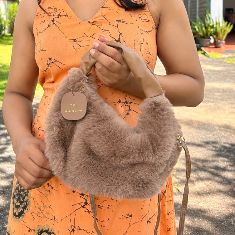 Free Delivery|👜 Premium Plush Handbags – Lily Collection 💖| Sri Lanka 5 Free Delivery|👜 Premium Plush Handbags – Lily Collection 💖| Sri Lanka - Image 5